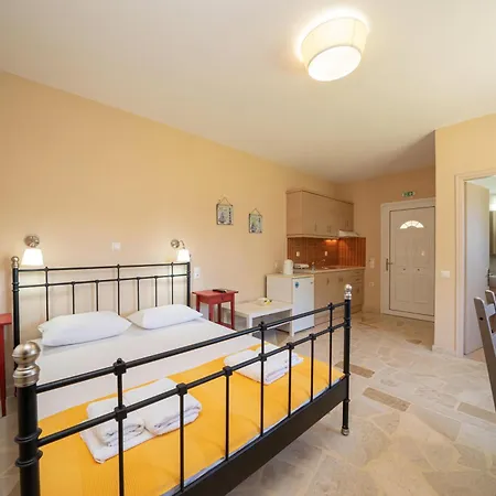 Aggelina's * Xi Beach